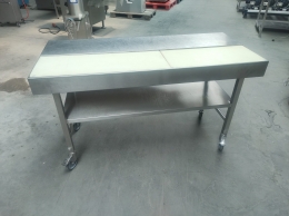 Mobile work table s/s ertalon